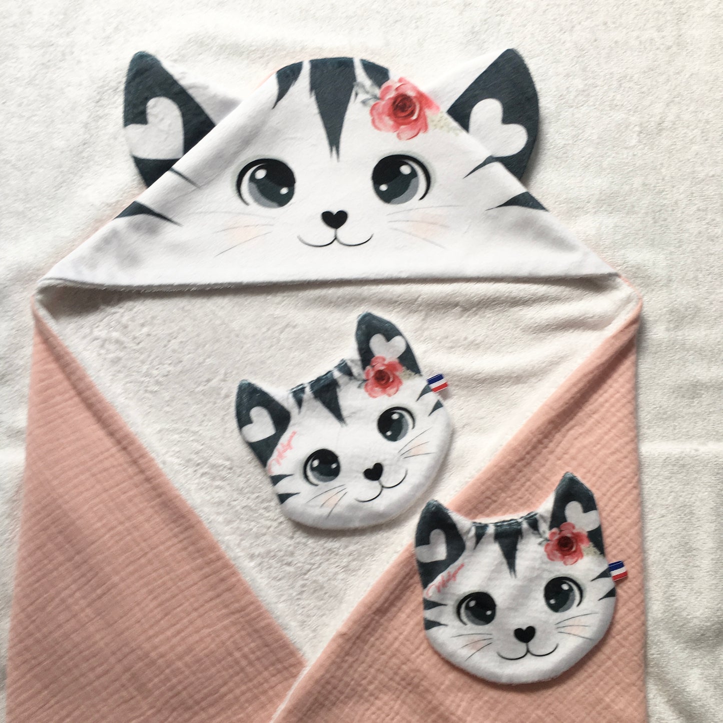 cape de bain bébé - chat rose