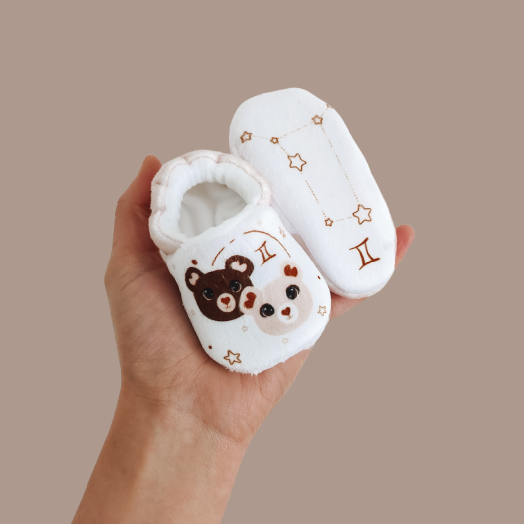 Chaussons bébé - astro ⭐ - de janvier à juin