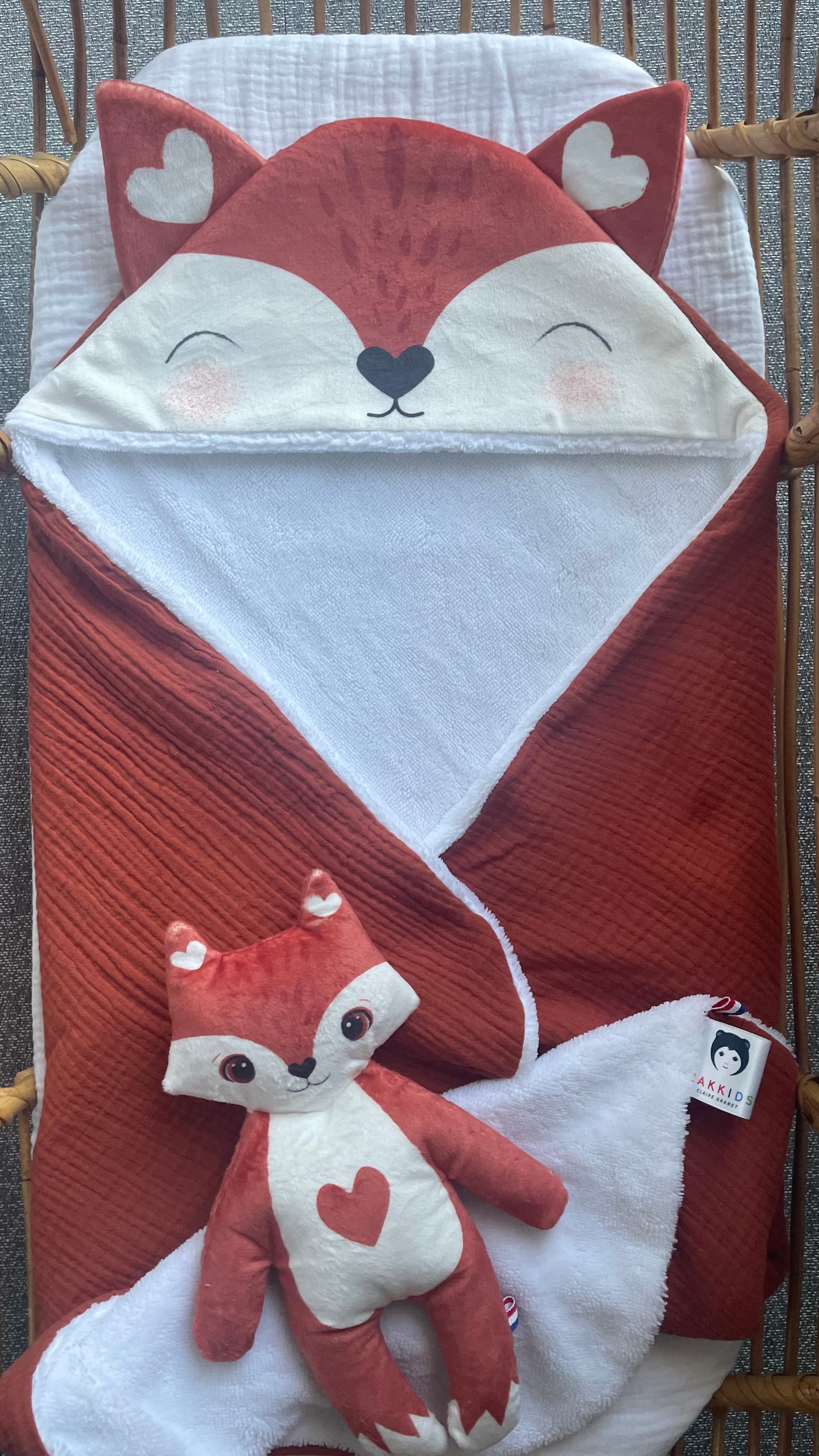 Cape de bain renard + doudou renard + lingettes